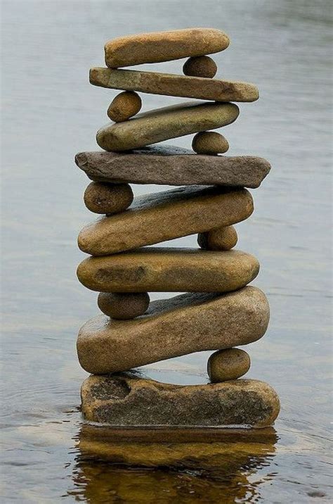 70 Favorite Rock Art Design Ideas Perfect For Beginners (41) | Stone