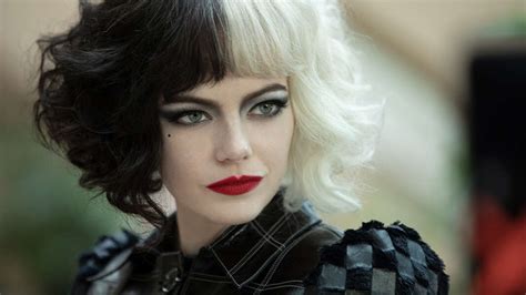 Cruella Trailer Emma Stone Stars In Disneys Villain Origin Story