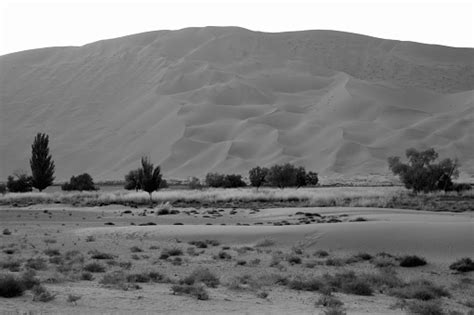 Bilutu Peak Giant Sand Dune Badain Jaran Desert Stock Photo Download