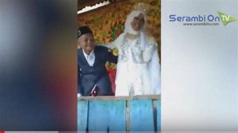 Viral Video Kakek Tahun Menikahi Gadis Perawan Dipapah Ke Pelaminan
