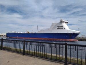 A petition calling for amazon founder jeff bezos to be denied reentry to earth following his trip to also on rt.com 'the thing i've wanted all my life': Jeff Bezos Names Blue Origin's Rocket Recovery Ship To ...