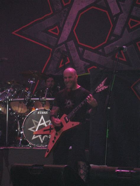Anthrax was founded in july 1981 by guitarists scott ian & dan lilker. File:Anthrax live.jpg - Wikimedia Commons
