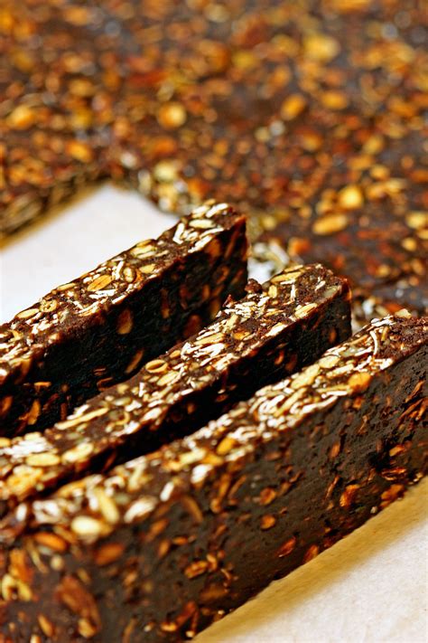 This recipe is just that — a very basic granola that will teach you the basics of cooking oats with a little sweetener, seasoning, and just a few additions this recipe will give you granola with a familiar level of sweetness, but you can reduce the honey and oil by as much as half and still have excellent granola. Brownie Granola Bars | Granola, Granola bars, Diabetic snacks