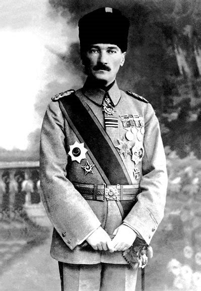 Mustafa kemal atatürk, 1881 yılında selanik'te doğdu.* 4 ruşen eşref ünaydin, anafartalar kumandanı mustafa kemal ile mülakat, 1930, s.31. Atatürk Yaşasaydı Kaç Yaşında Olurdu 2019