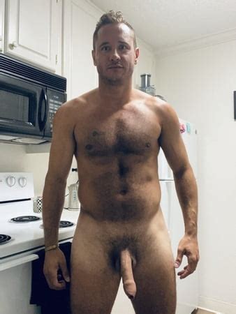 Straight Pornstud Danny Mountain And His Big Uncut Cock Pics