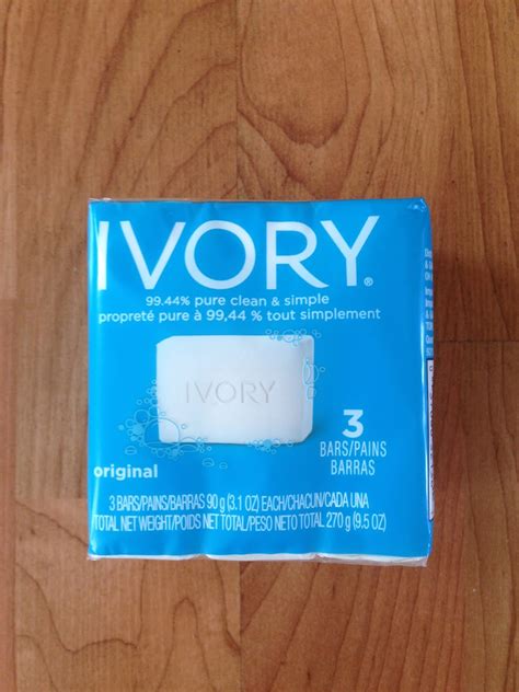 It is free of dyes and heavy perfumes and is 99.44% pure. Jane's Boutique: IVORY ORIGINAL SCENT BAR SOAP