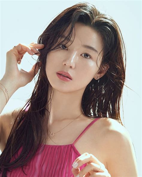 Top 10 Most Beautiful Korean Actresses In 2018 Han Ye Seul Korean Gambaran