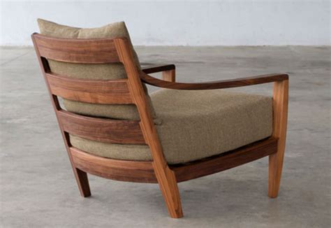 Low lounge chair by Matthew Hilton | STYLEPARK