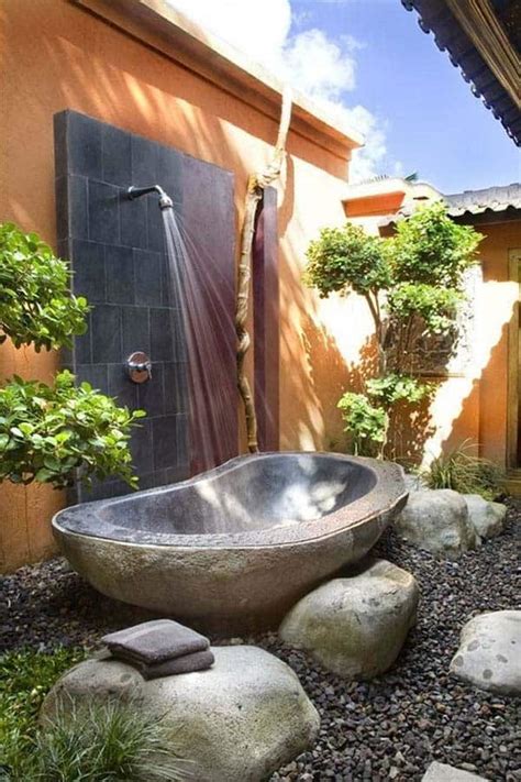 Some homeowners want more than just an area of convenience during parties or outdoor reverie. 47 Awesome outdoor bathrooms leaving you feeling refreshed