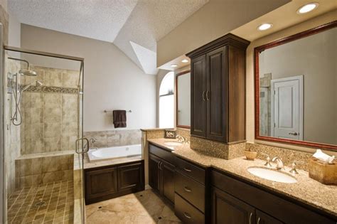 Get An Excellent And A Luxurious Bathroom Outlook By Performing Master