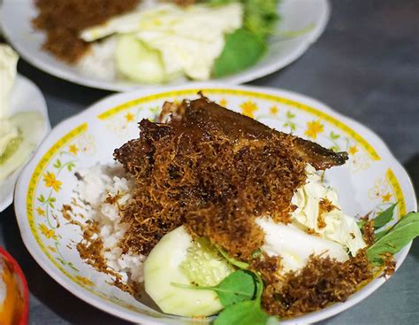 Bebek purnama sangat mudah dijumpai di surabaya. 13 Tempat Makan Bebek Goreng Berpadu Sambal Pedas di Surabaya, Dijamin Mantap! | BukaReview