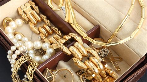 How To Sell Your Used Jewelry For Cash