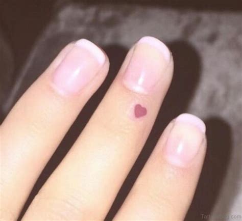59 Small Heart Tattoos On Finger
