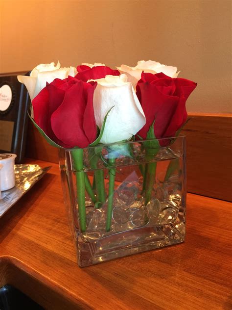 25 Unique White Roses In Glass Vase Decorative Vase Ideas