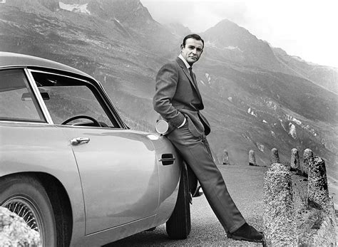 Bonds Stolen 25m Goldfinger Db5 Aston Martin ‘shown Off In The