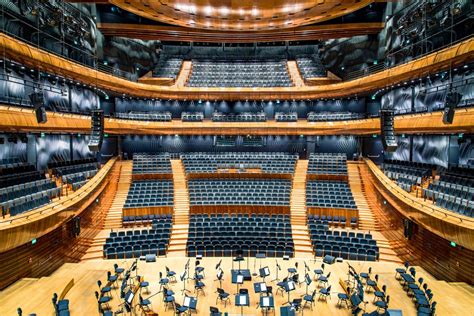 Gambar Struktur Auditorium Kursi Hadirin Aula Gedung Opera