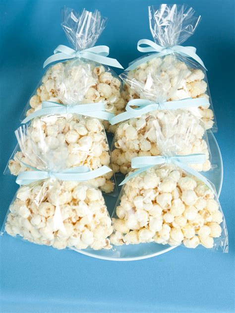 Cute Way To Package Popcorn For A Party Popcorn Wedding Favors