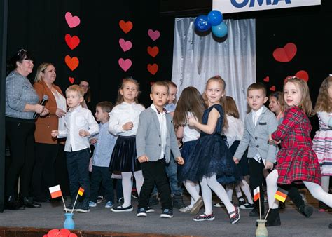 Polsko Niemiecki Dzie Babci I Dziadka Oma Und Opa Tag