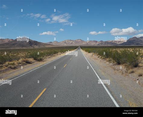Long Road Usa Desert Hi Res Stock Photography And Images Alamy