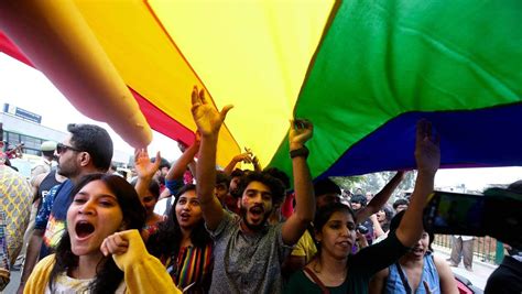 Dépénalisation De Lhomosexualité En Inde Au Delà De La Décision De