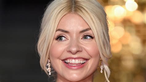 This Mornings Holly Willoughby Sparks Reaction With Photo About Son