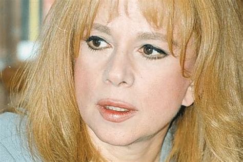 Δείτε αν ανήκετε στην πληθυσμιακή ομάδα που μπορεί να εμβολιαστεί την τρέχουσα περίοδο με βάση τον αμκα σε συνδυασμό με τον αφμ σας και κλείστε το ραντεβού σας. Απίστευτη αποκάλυψη για την Αλίκη Βουγιουκλάκη! Ποιός ήταν ...