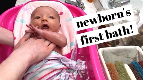 Newborn S First Bath Newborn Preggo Problems Newborn Bath Tub