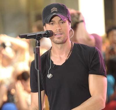 Enrique Iglesias Kept His Promise Gets Naked For World Cup Bet Mind