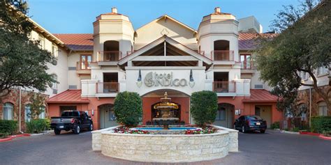 Hotel Indigo San Antonio-Riverwalk Map & Driving Directions | Parking