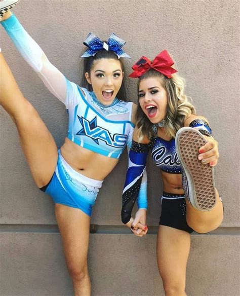 Pin By Insurancy On Cheer Pics Cheer Girl Cheer Outfits Cheer Poses
