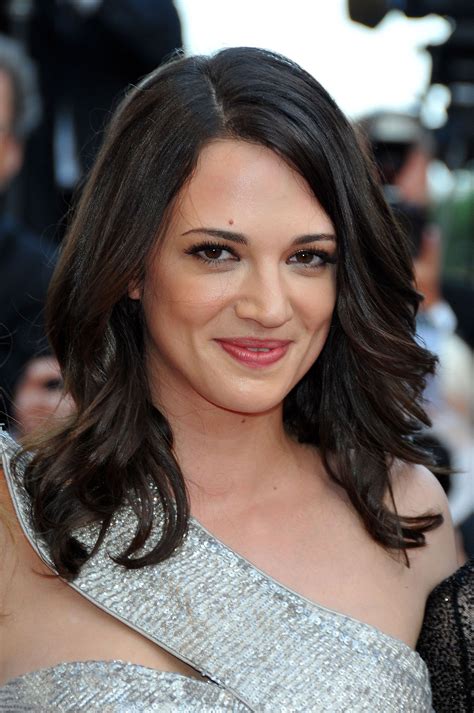 Asia argento threatens rose mcgowan with legal action over 'lies'. Italian MILF Asia Argento ~ Foto Cewek Cantik