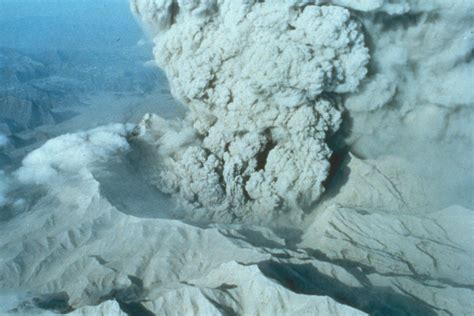 Powerful Photos And Videos Of Mt Pinatubo S Destructive Volcanic