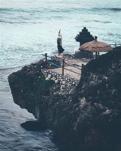 8 Pantai Indah Di Pulau Jawa Yang Mirip Bali Pesonanya Menakjubkan