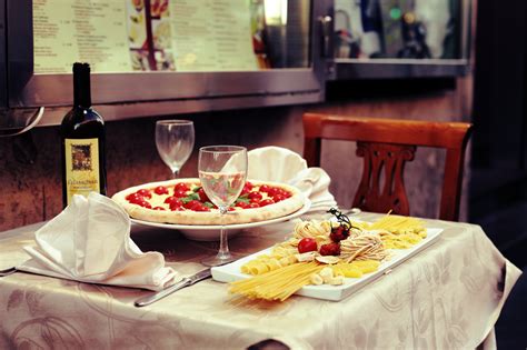 The Best Wines to Serve with Italian Food | Wine Blog from The International Wine of the Month Club
