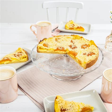 Bei einem ganzen blechkuchen dauert es etwa 4 stunden. Aprikosen-Streusel-Kuchen - Rezept von Backen.de