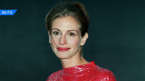 Julia Roberts Armpit Hair Reveal In 1999 Was Accident