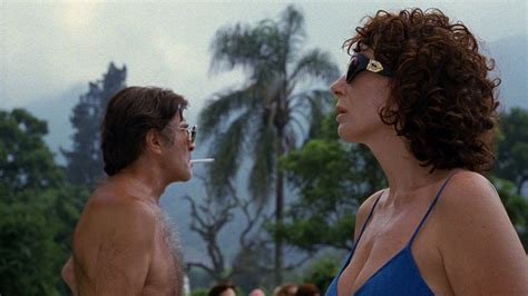 Nada menos que a graciela borges, la diva del cine argentino disfrutó de la obra dirigida por lía jelín que se presenta en el multitabarís y parece ser la comedia elegida por los famosos. The Criterion Collection - La Ciénaga(2001)