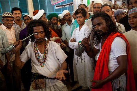 In Pictures Indias Largest Sufi Festival Al Jazeera