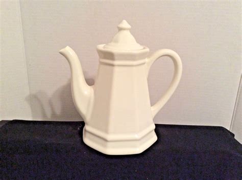 Vintage White Glazed Ceramic Coffee Pot With Lid Coffeepot