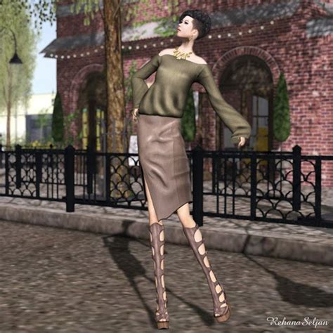 Rehana In Wonderland Diva Shirt And Lemur Skirt Overhigh