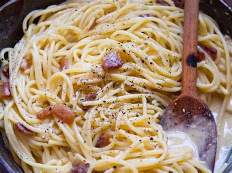 Top 79 Imagen Pasta Carbonara Recipe Italian Style Abzlocal Fi