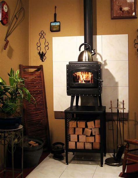 Pin By Ercan 01 On Everythİng Tiny Wood Stove Small Stove Small