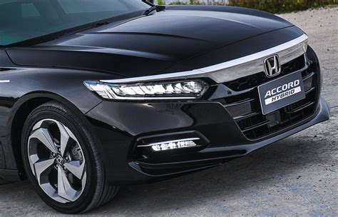 First Impression รีวิว ทดลองขับ Honda Accord 20 Hybrid Tech แรงและ