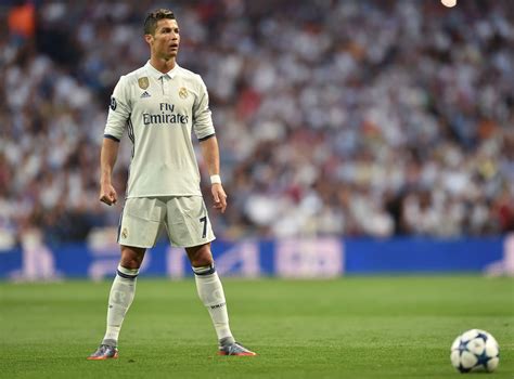 94 Wallpaper Ronaldo Free Kick Pictures Myweb