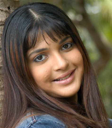 Cute Pictures Of Nicole Hotstillsupdate Latest Movie Stills Actress Actor Images Wallpapers