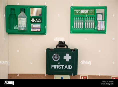 First Aid Station Hi Res Stock Photography And Images Alamy