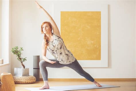 Fitness Yoga Für Einen Flachen Bauch Gu Ratgeber Gesundheit Fit
