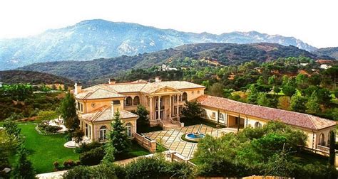 Inside Britney Spears House In Thousand Oaks California