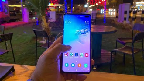 It's not quite as good as selfie camera: Hole-punch or the notch? Samsung Galaxy S10 Plus - 1 month ...