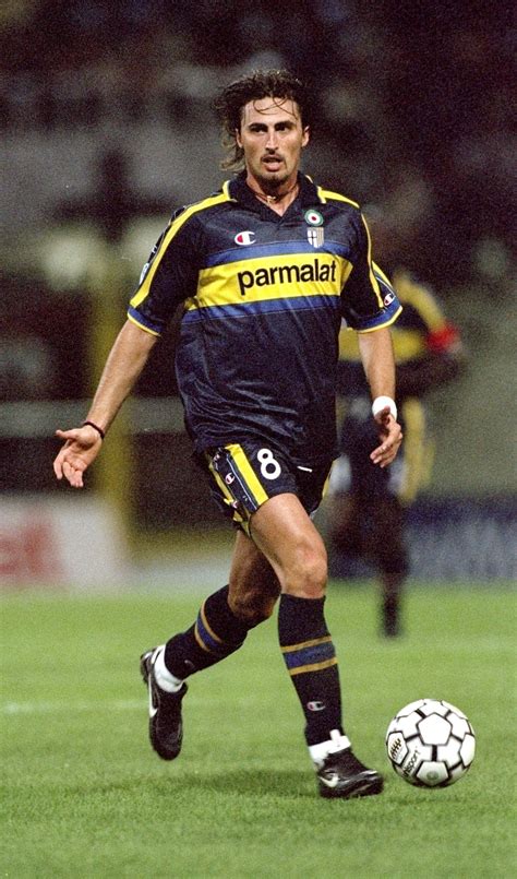 Johan i played fantastic everywhere except in parma micoud. FC Parma: Untergang eines Traditionsklubs - DER SPIEGEL